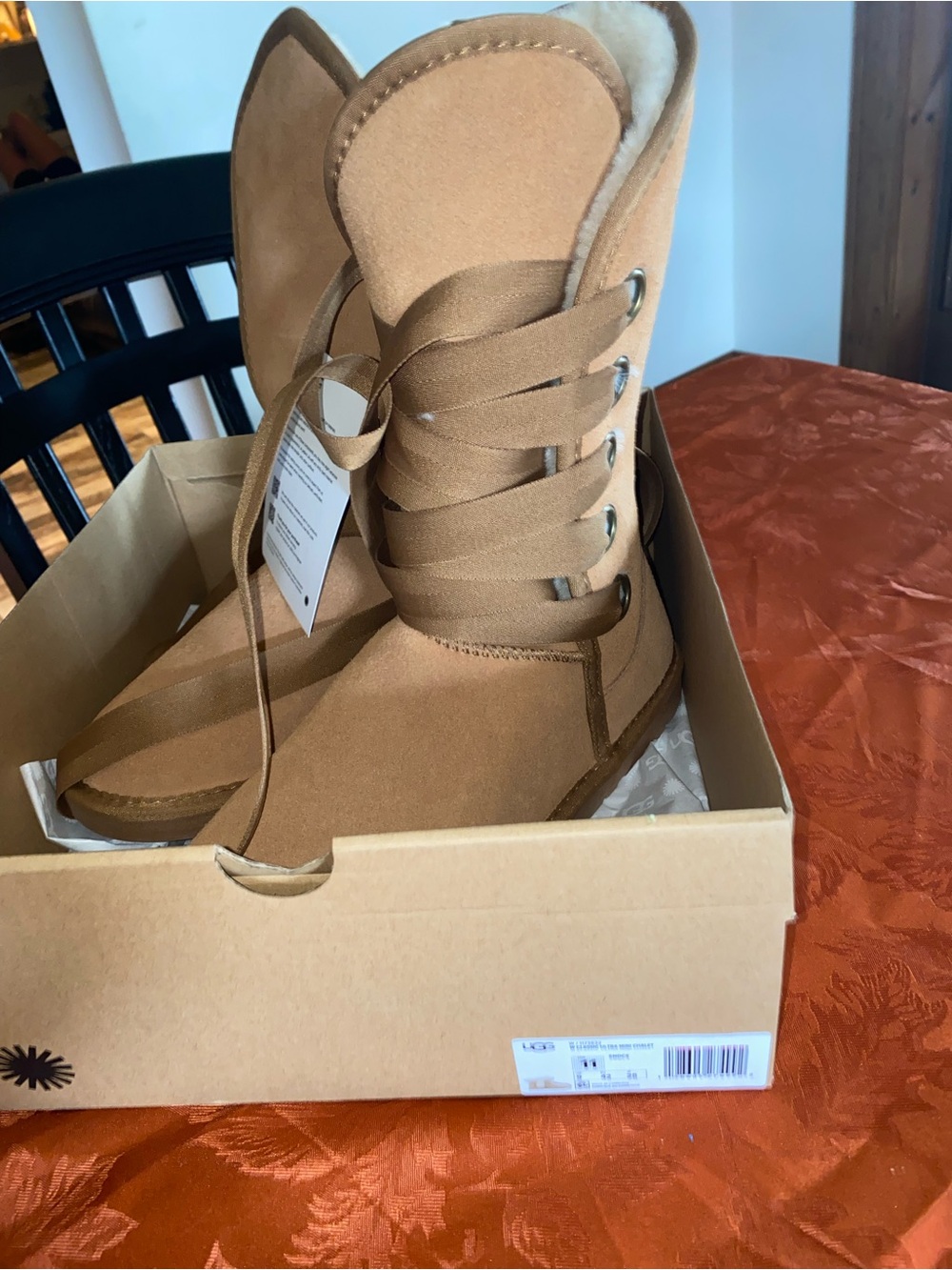 UGG Women's Lace-Up Classic Chestnut Boots